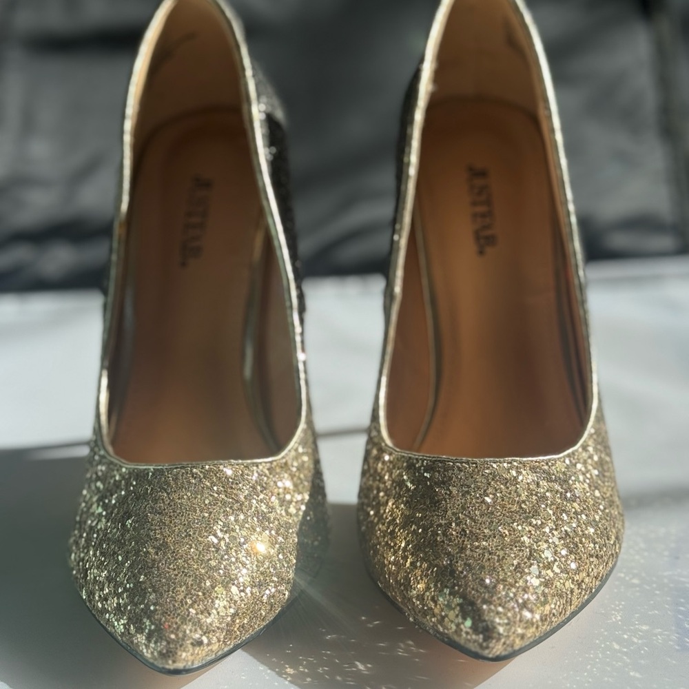 JustFab Sparkling Gold and Black Heels Size 9.5 - Picture 4 of 8